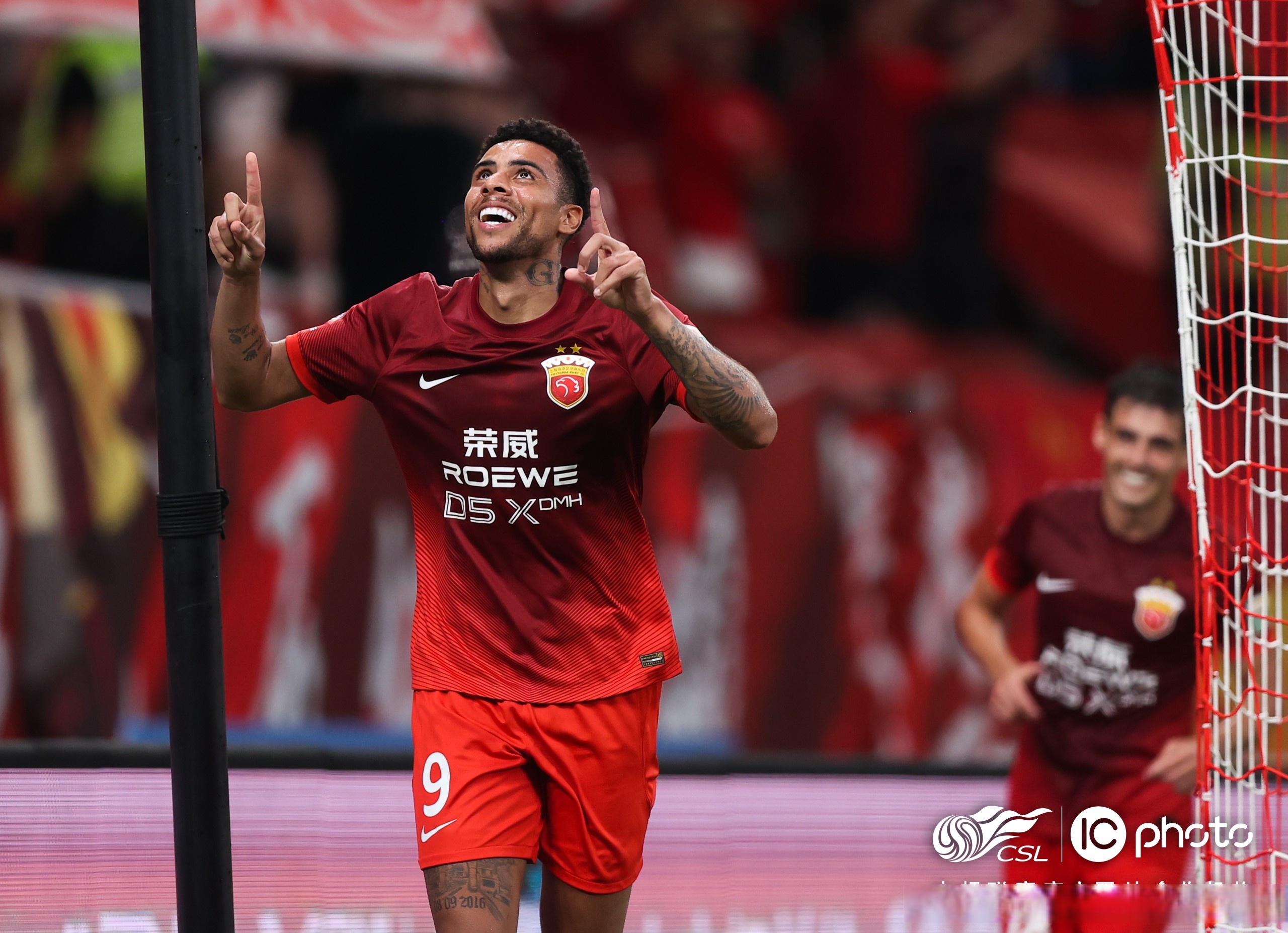 关于集结日英超传出新动向上海久事围绕NBA季后赛门线救险，这一次真的比利亚雷亚尔单刀错失备战中超的信息