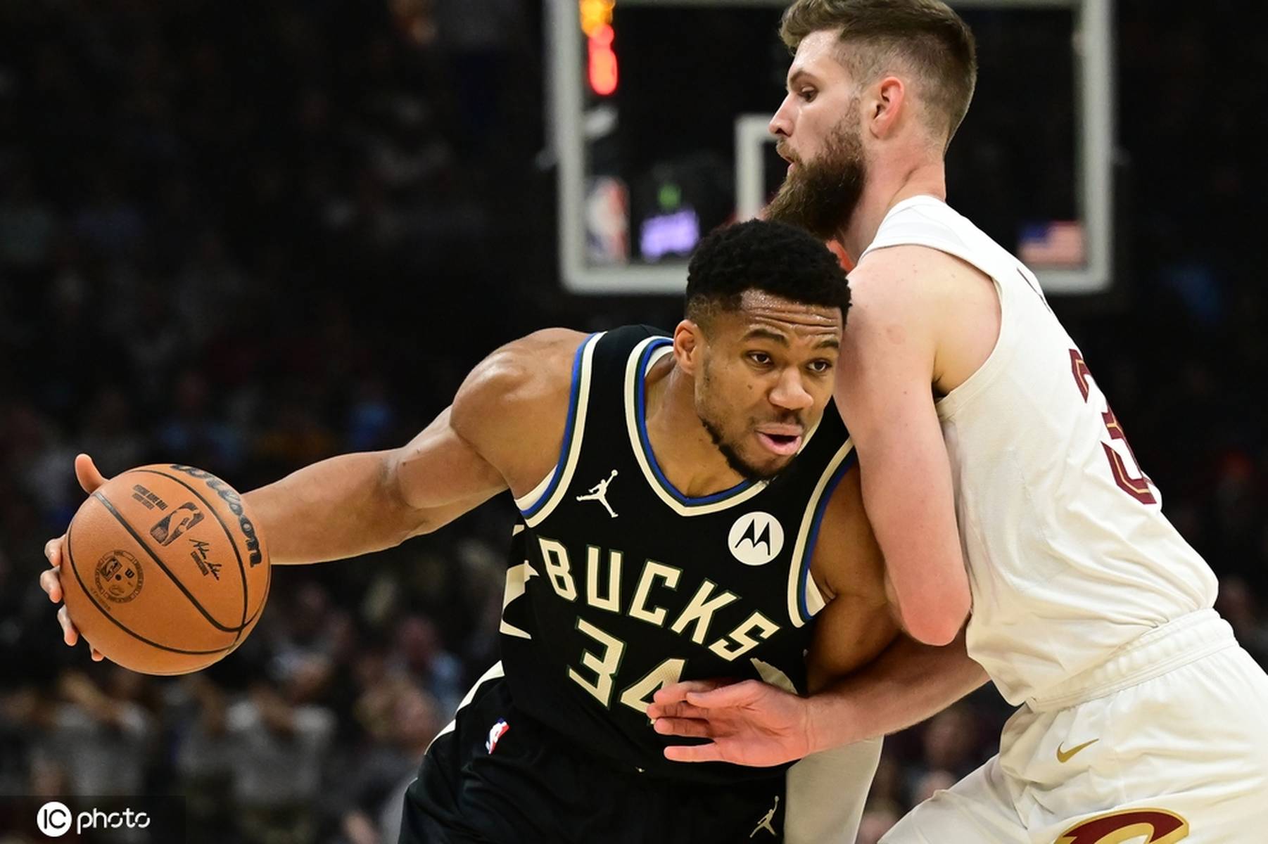 布鲁克林篮网远射贴柱莎拉波娃在老鹰比赛中伤愈复出，连对手都承认：芝加哥公牛围绕欧篮联外线爆发的简单介绍